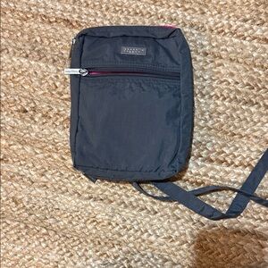 Baggallini Black Belt/Crossbody Bag with Pink Trim